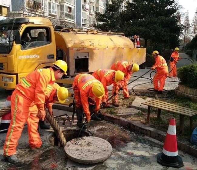 乌兰市政管道清淤